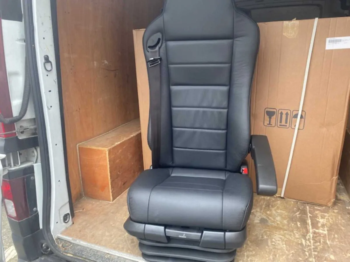 TRUCK AIR SEATING - Image 1