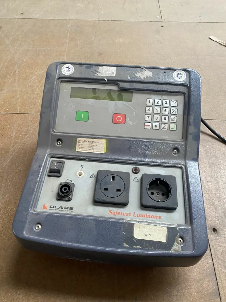 Clare SAFECHECK 8 electrical testing tester
