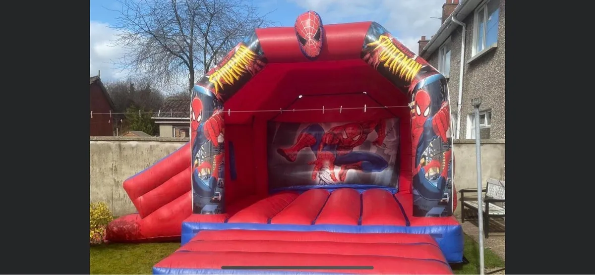 Bouncy Castle with slide Brand new 2025