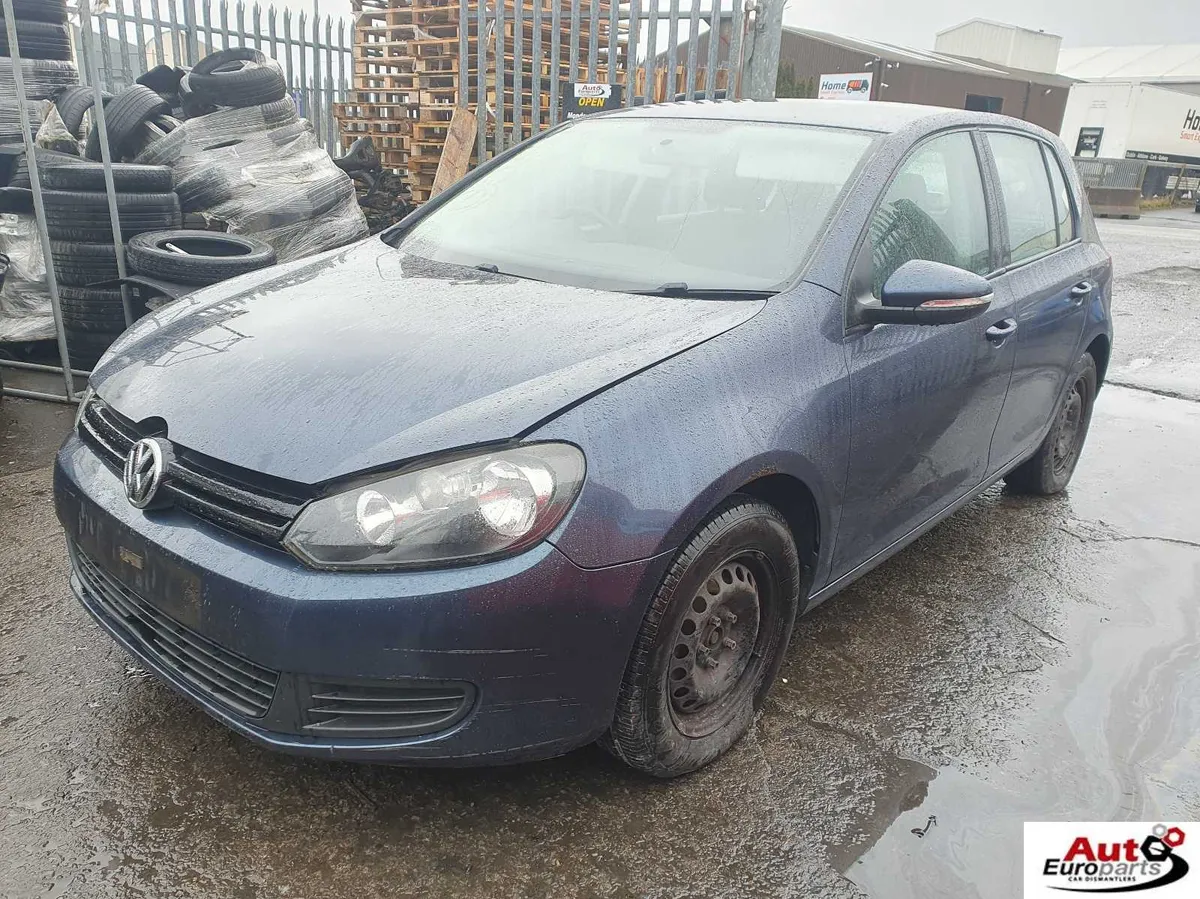 10 VOLKSWAGEN GOLF  1.2 TSI FOR BREAKING - Image 1