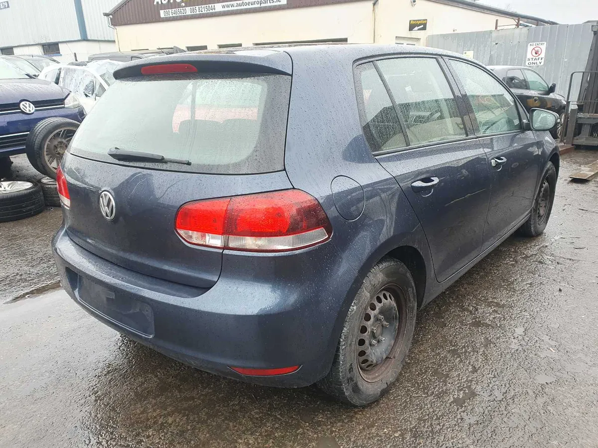 10 VOLKSWAGEN GOLF  1.2 TSI FOR BREAKING - Image 4