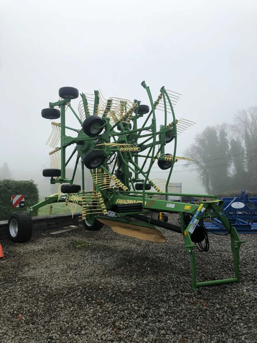 New Krone TC760 plus rake - Image 3