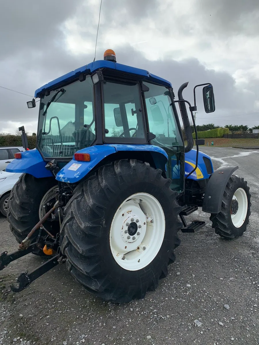 New Holland TL80A - Image 3