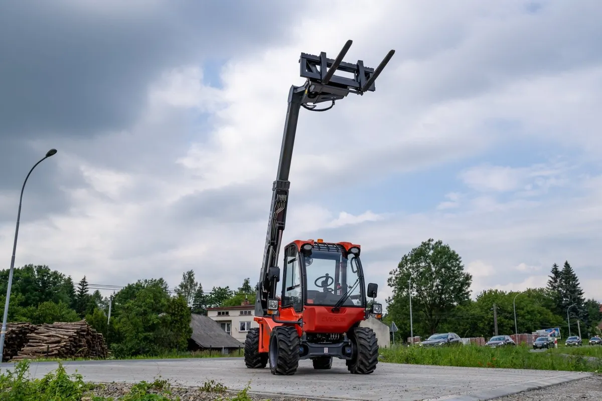 New Everun mini telehandlers ERT1500 - Image 2