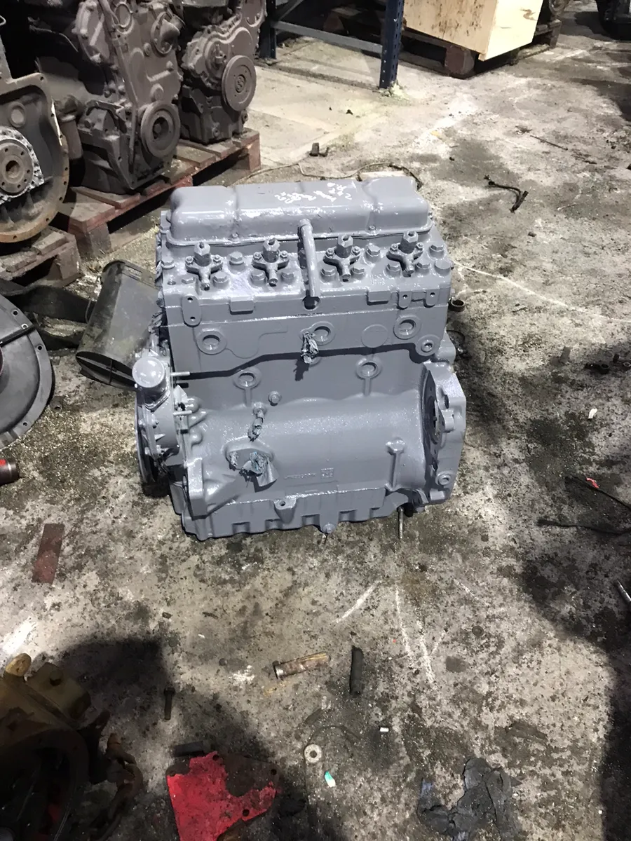 Engine's - Image 1