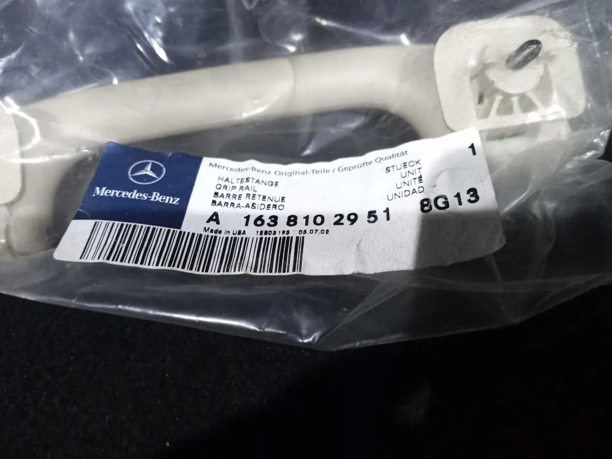 Mercedes W163 ML Front Grab Handle (C20301)