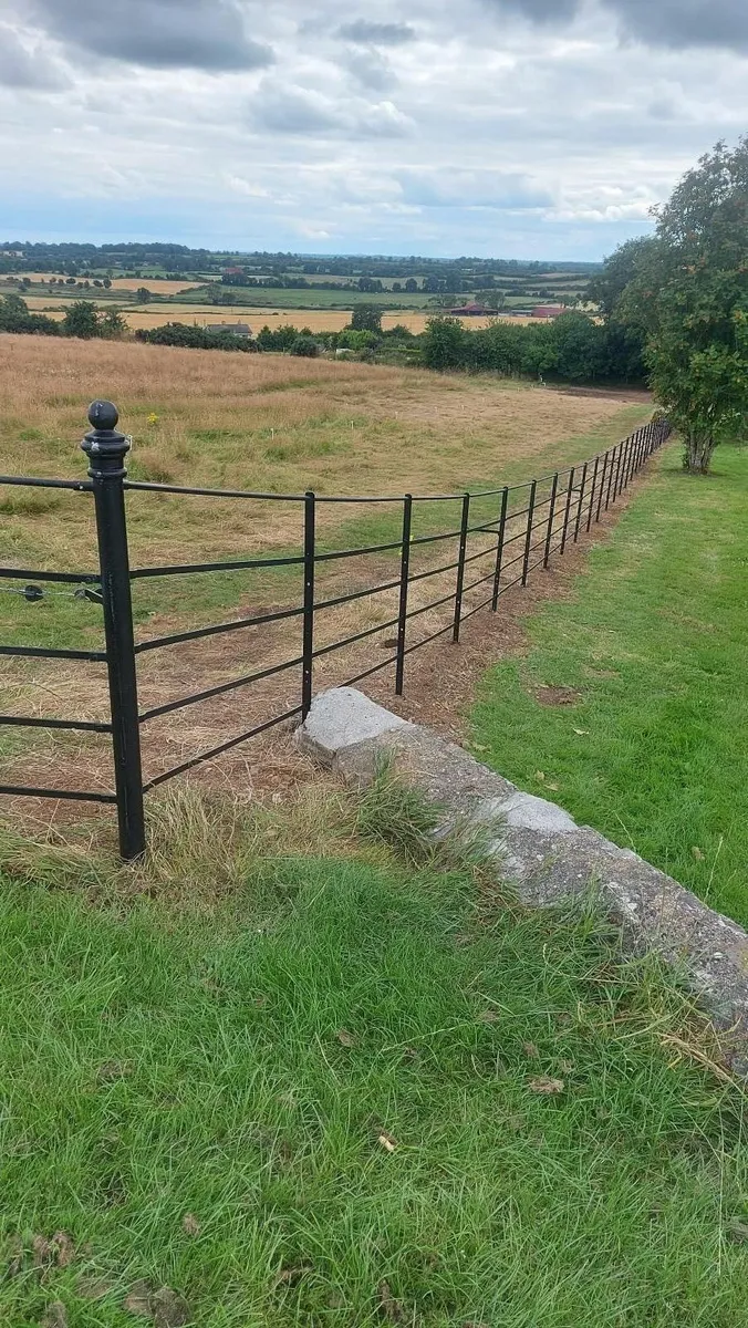 Estate fencing & gates - Image 3