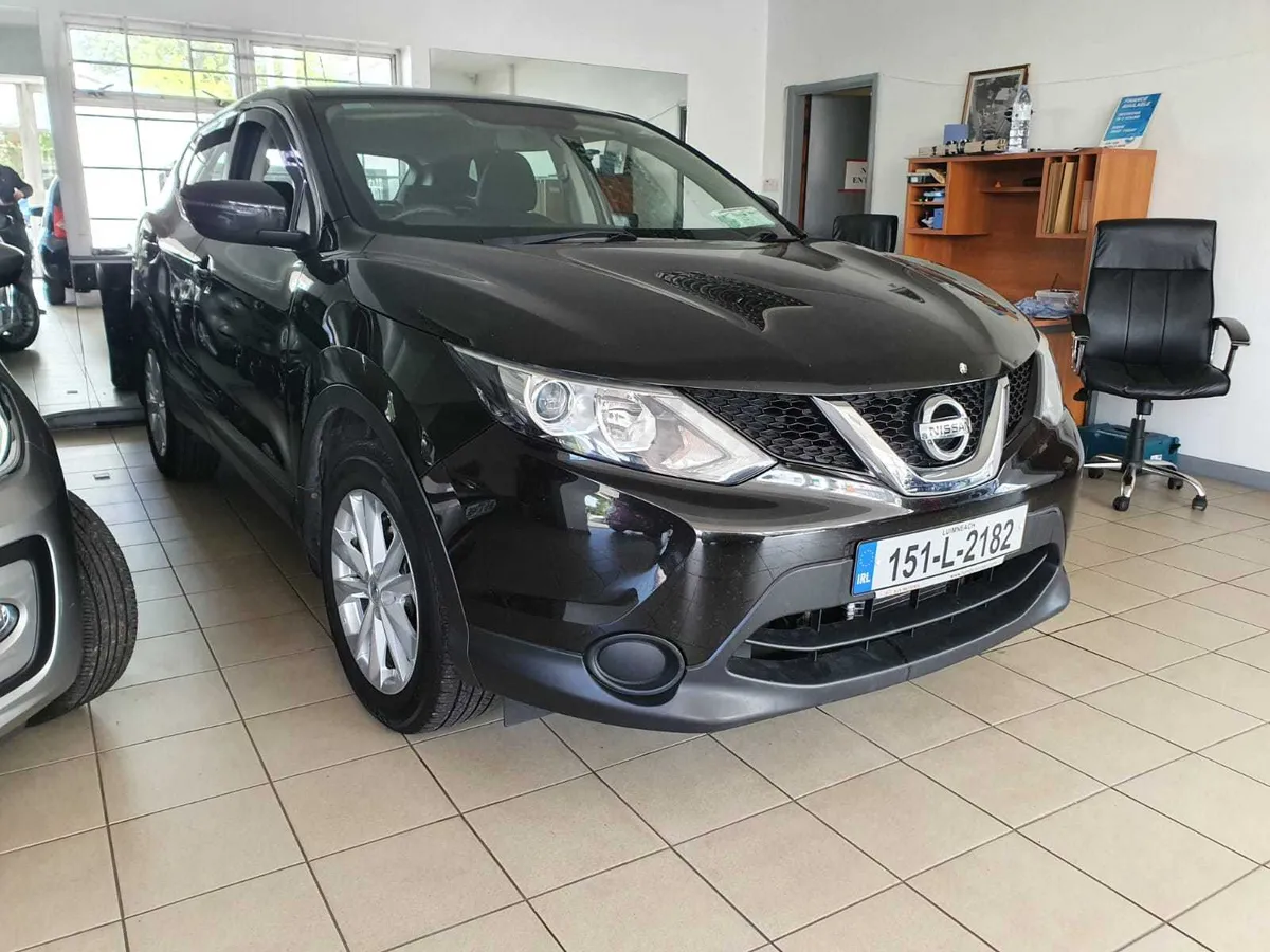 Nissan Qashqai Auto Diesel 1.6 XE CVT, 2015 - Image 2