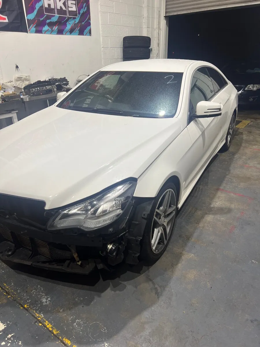 Mercedes coupe for breaking