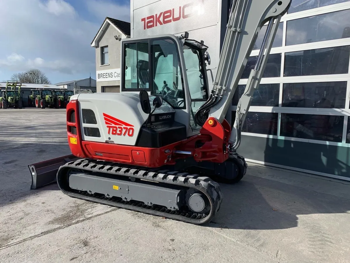 Takeuchi TB370 - Image 4