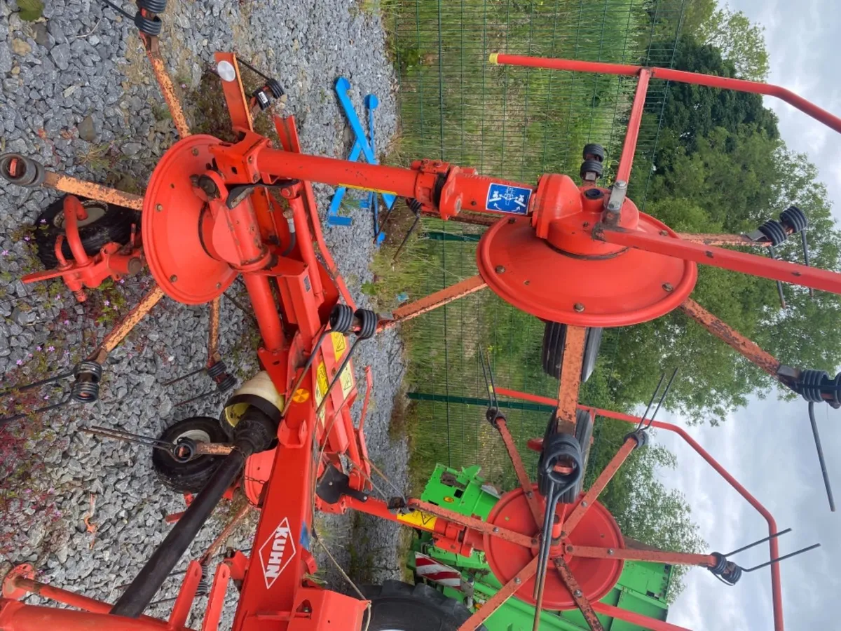 Kuhn 4 rotor tedder - Image 4