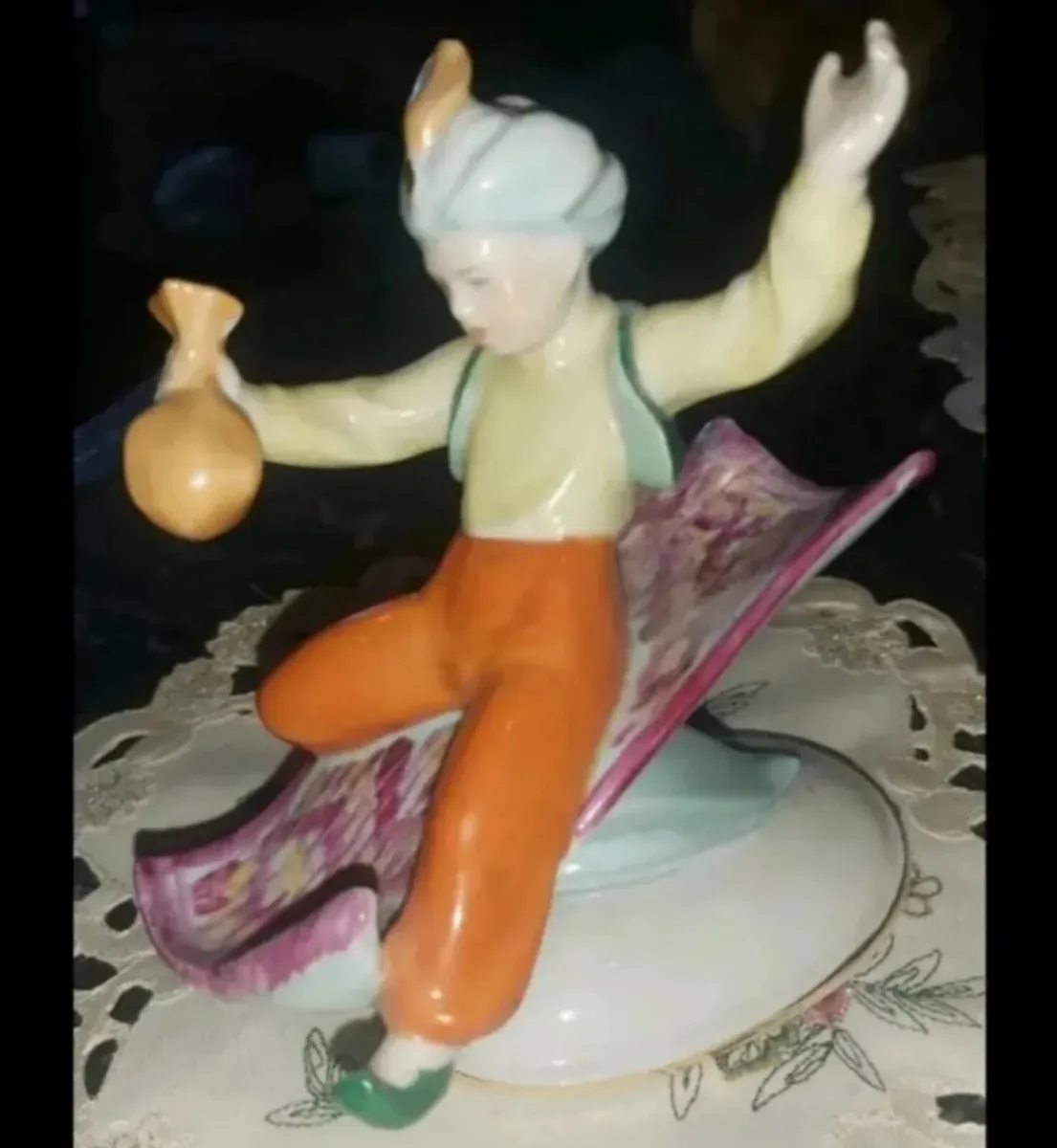 Antique handpainted Aladdin - Image 2