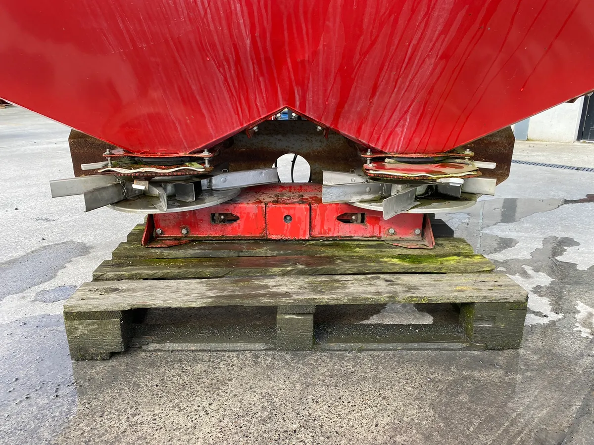 Accord Exacta-CL fertiliser spreader - Image 2
