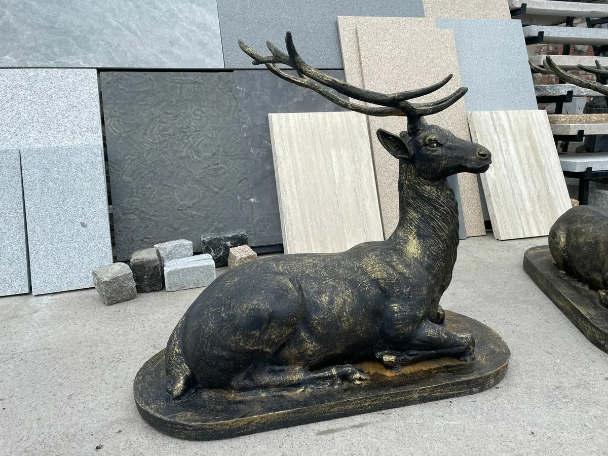 Cast iron garden stag - Image 4