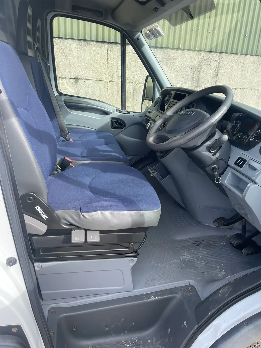 2008 Iveco daily 2.3 diesel for dismantling - Image 3