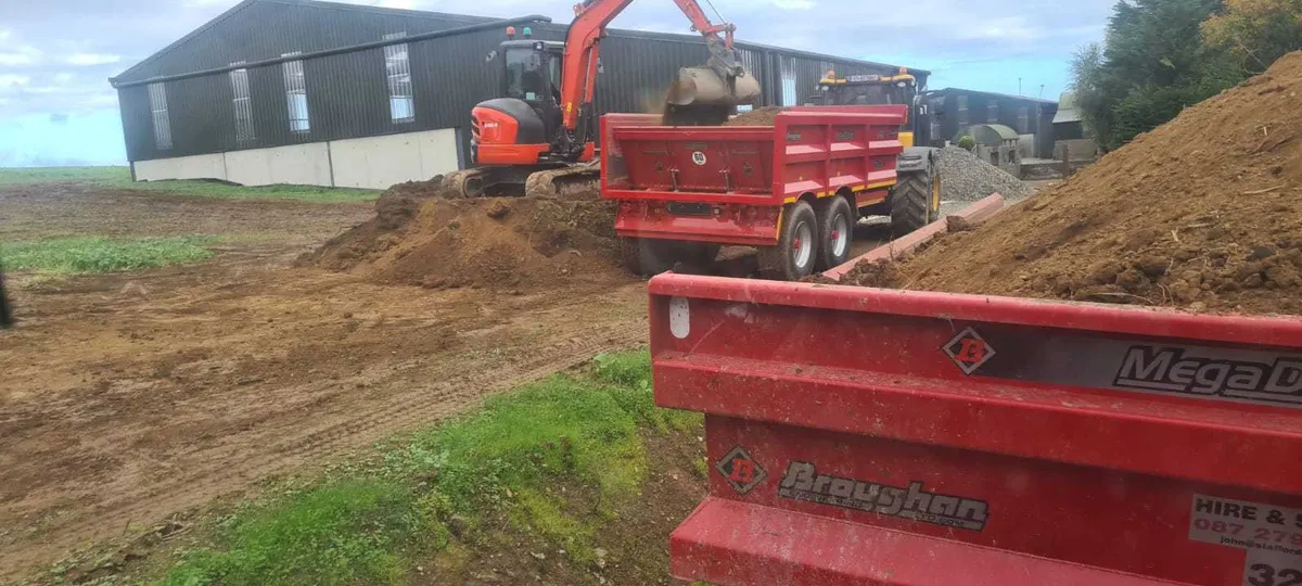 Dump trailers to hire.  16 to 26 ton.