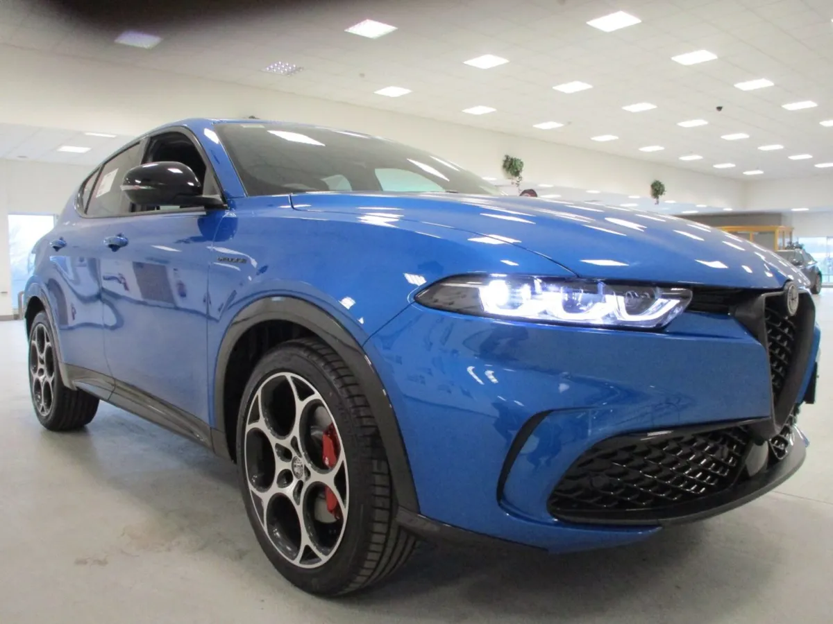 NEW 252 OFFERS: • 3.9% APR finance & 5 YR WARRANTY - Image 3