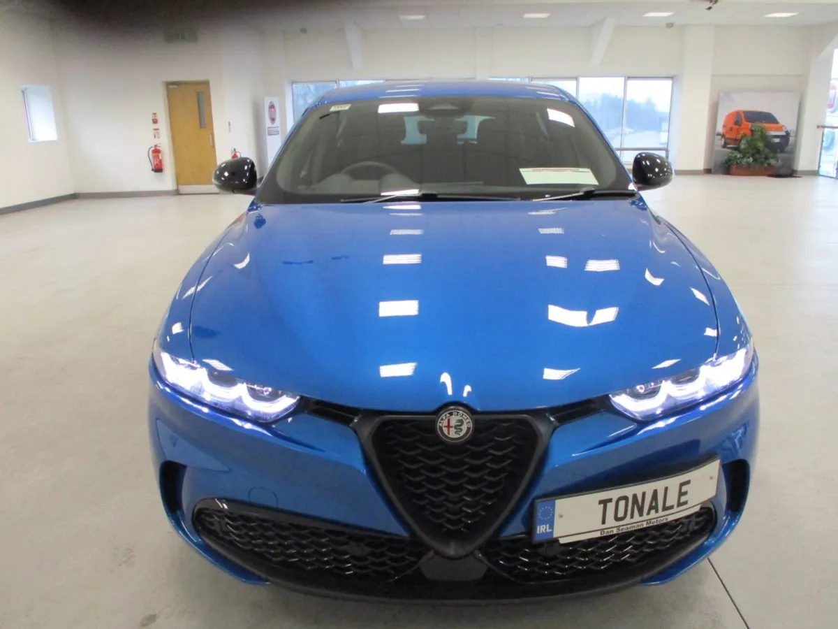 NEW 252 OFFERS: • 3.9% APR finance & 5 YR WARRANTY - Image 4
