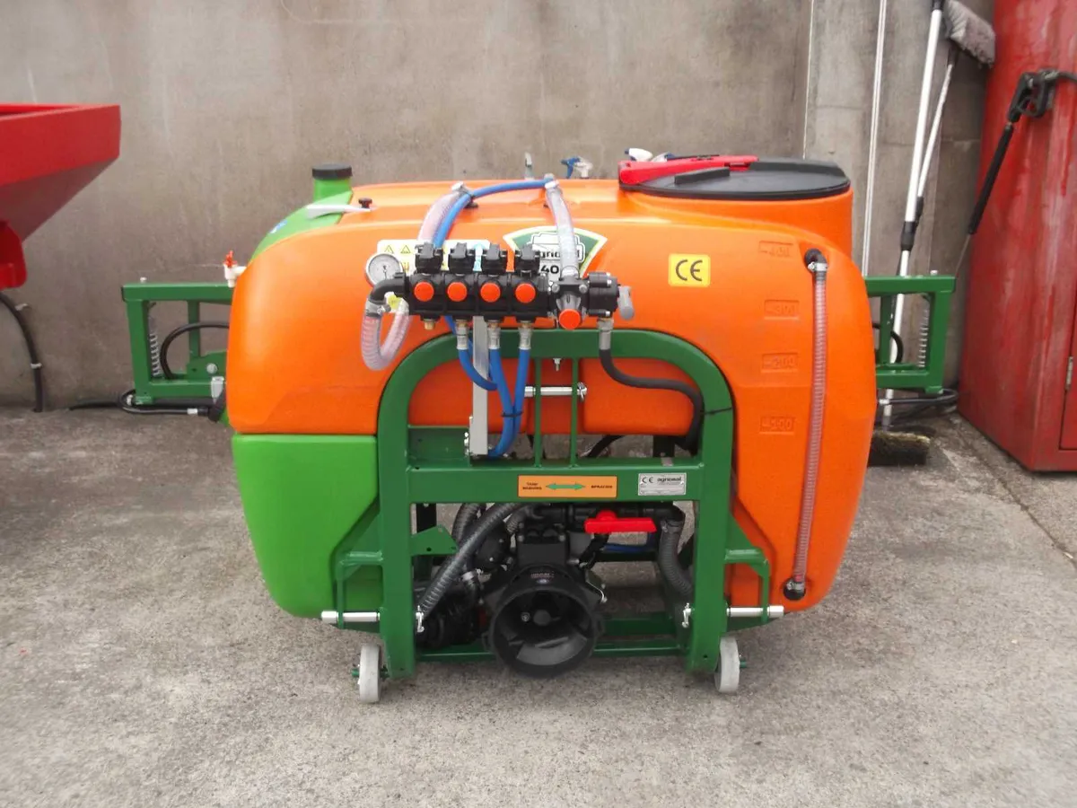 New Agrional 400 litre Sprayer 8 metre boom - Image 1