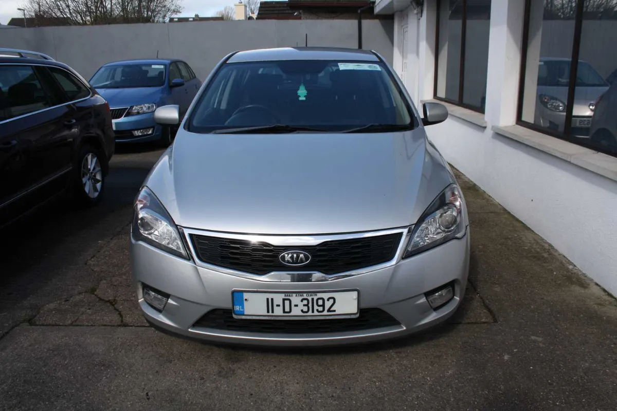 2011 Kia Ceed 1.6CRDi 5-drHatch Diesel - Image 4