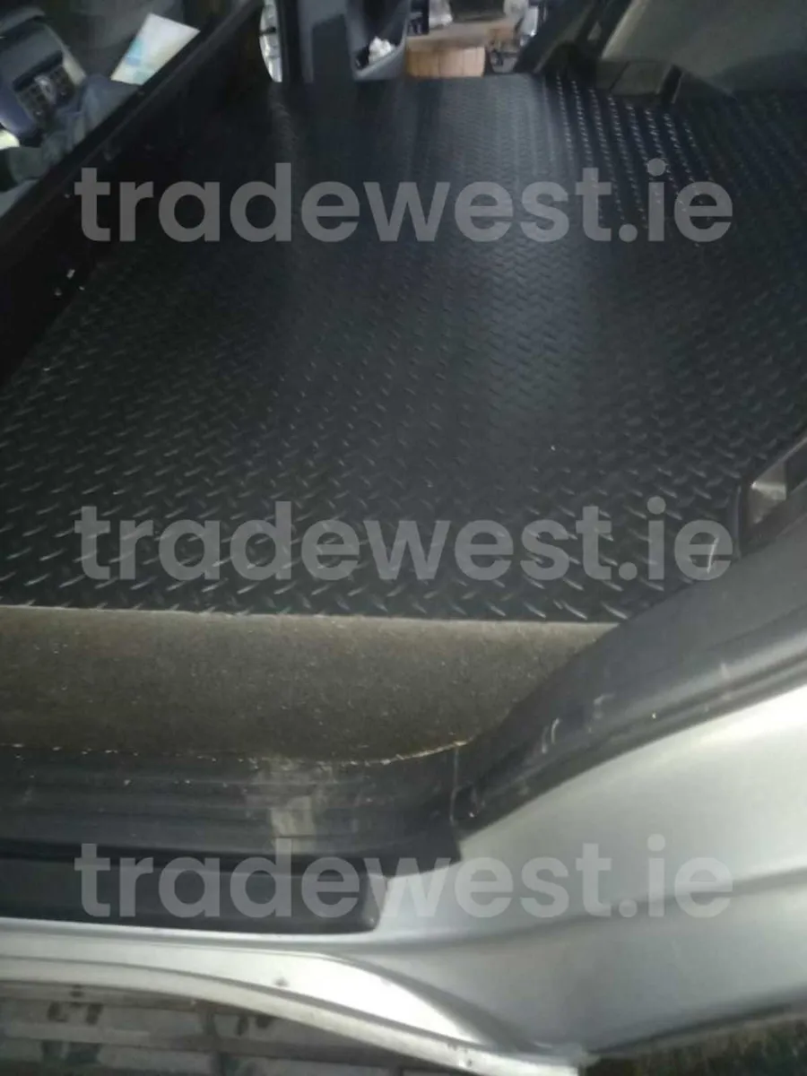 Toyota Landcruiser SWB and LWB Rear Mat - Image 3