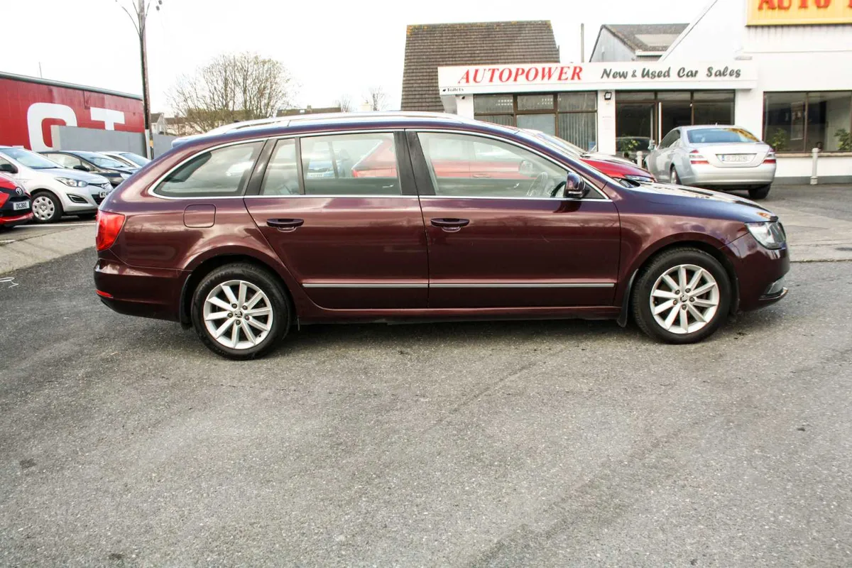 2015 Skoda Superb  Ambition 1.6TDi Estate - Image 4