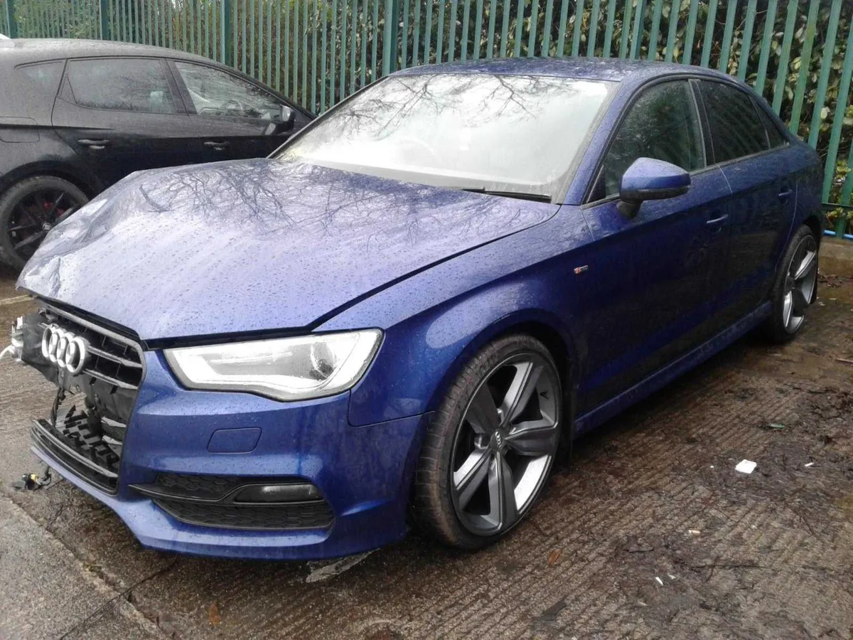 2015 AUDI A3 BREAKING FOR PARTS - Image 1