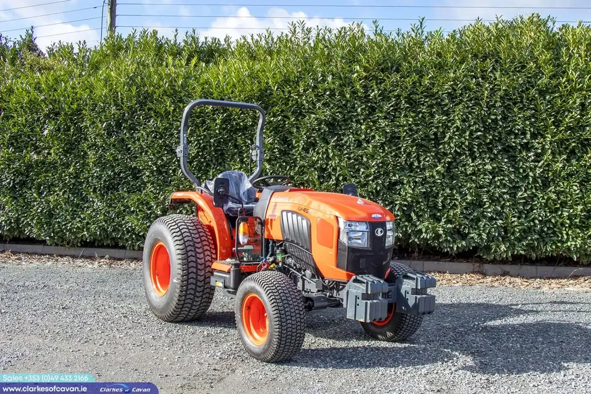 New Kubota L1-452 ROPS