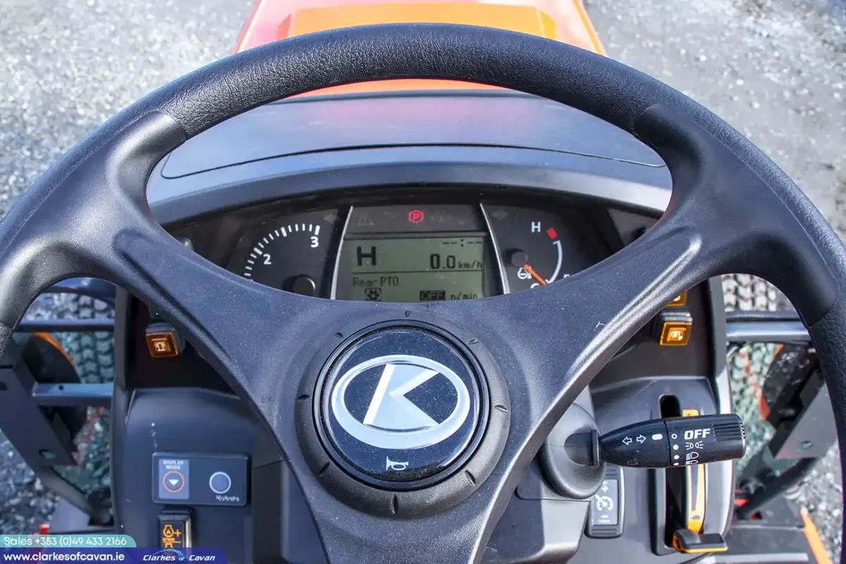 New Kubota L1-452 ROPS - Image 4