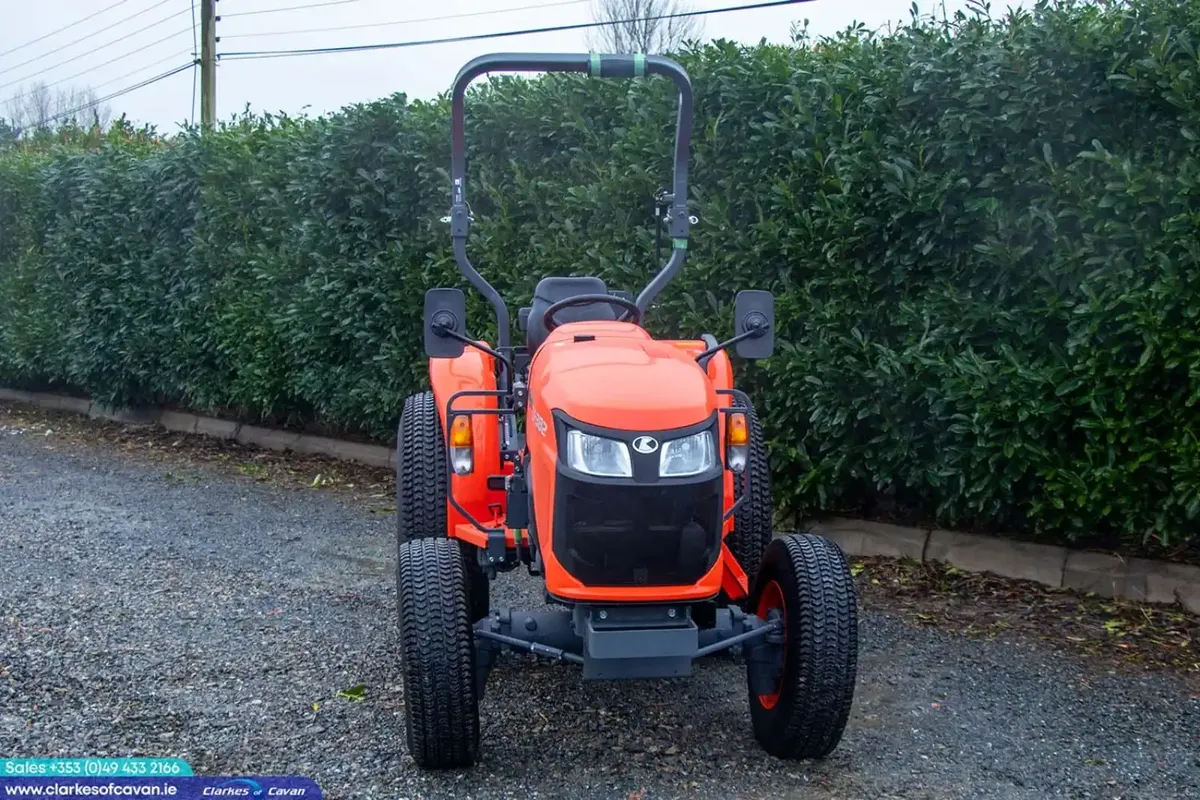 New Kubota L1-382 ROPS - Image 2