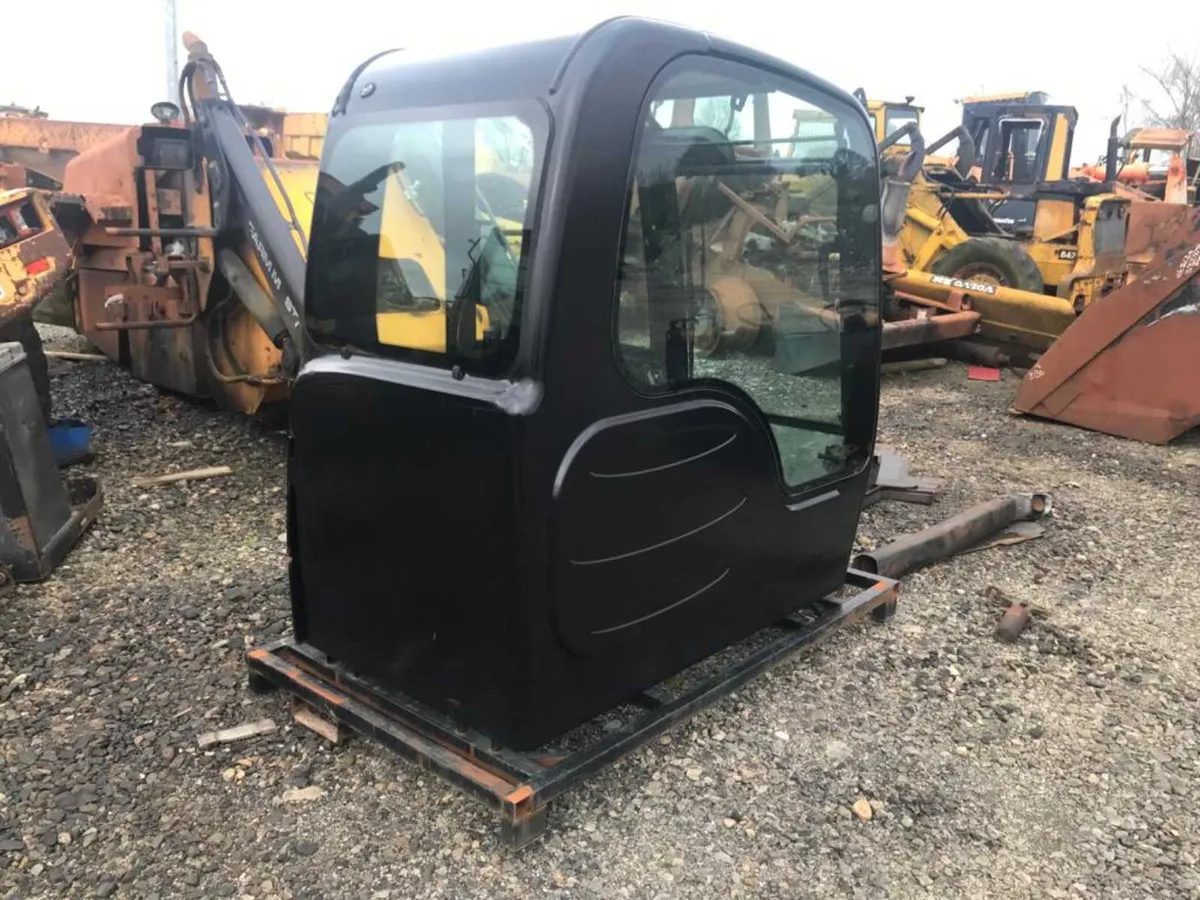 New cab to suit Jcb excavator range - Image 3