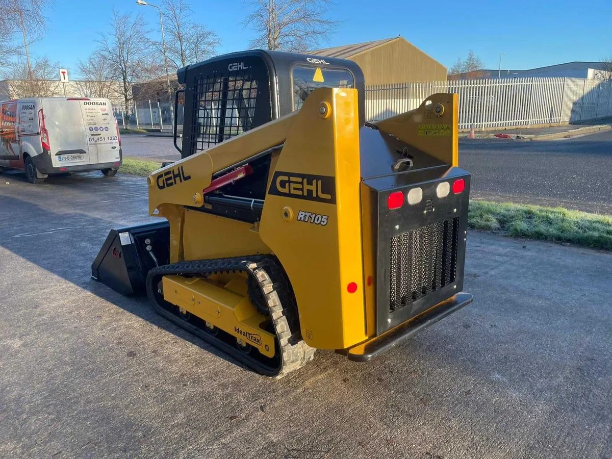 NEW GEHL RT105 Compact Skidsteer Loader - Image 4