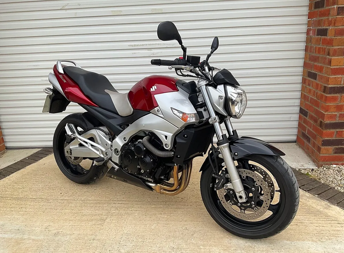 SUZUKI GSR600 BABY B-KING JUST 5400 MILES PRISTINE - Image 1