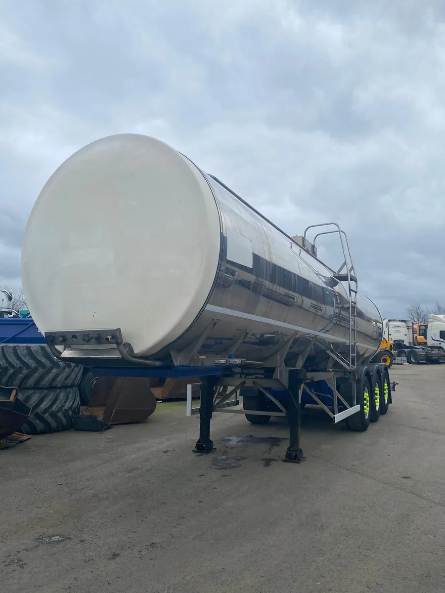 Crossland 30,000L food grade tanker - Image 2