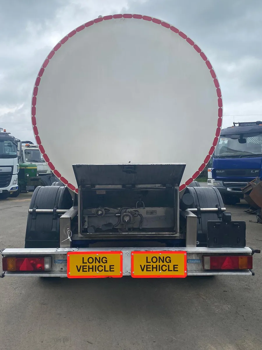 Crossland 30,000L food grade tanker - Image 4