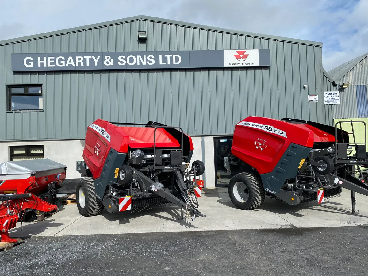 Massey Ferguson RB3130F balers - Image 1