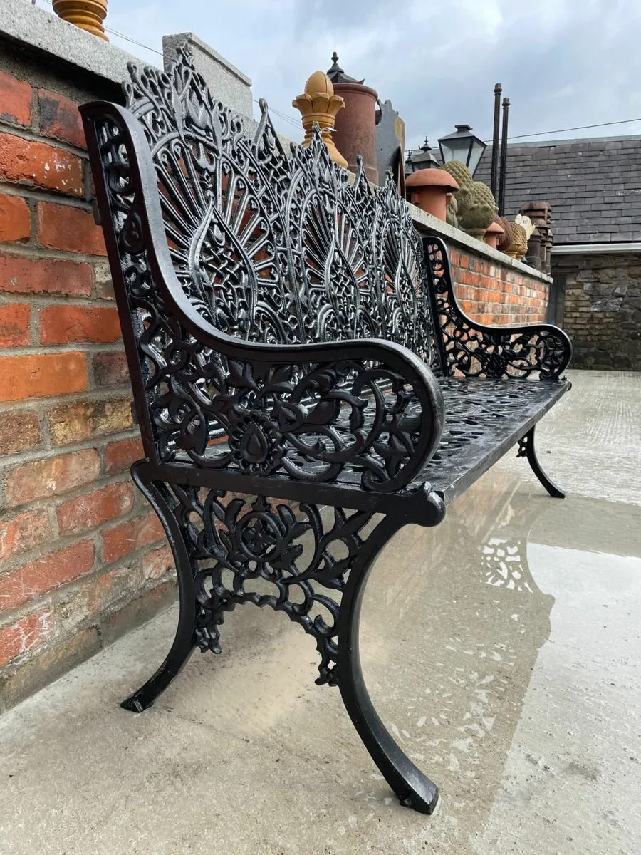 Cast iron Claddagh bench - Image 2