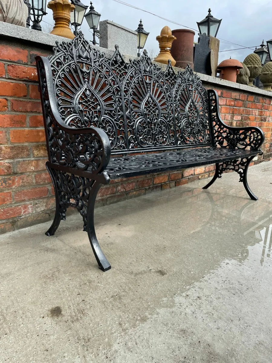 Cast iron Claddagh bench - Image 3