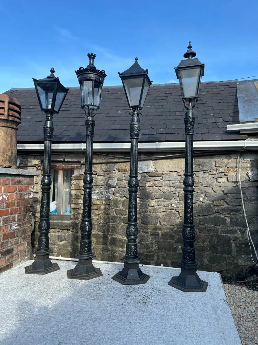 Cast iron garden lights 8ft tall - Image 1