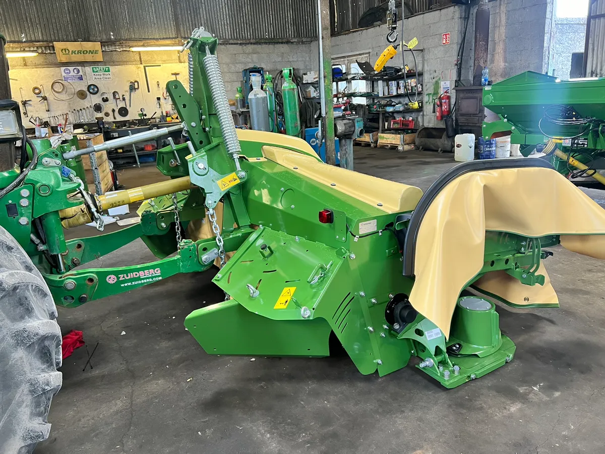 Krone F320 Cv mower ** 0% Finance - Image 3