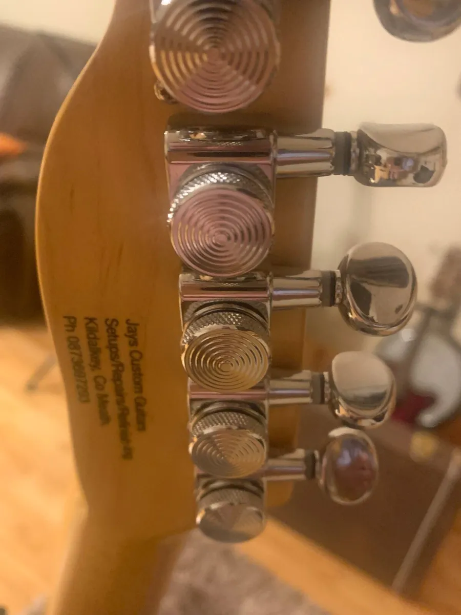 JCG CUSTOM BUILT ELECTRIC GUITAR - Image 4