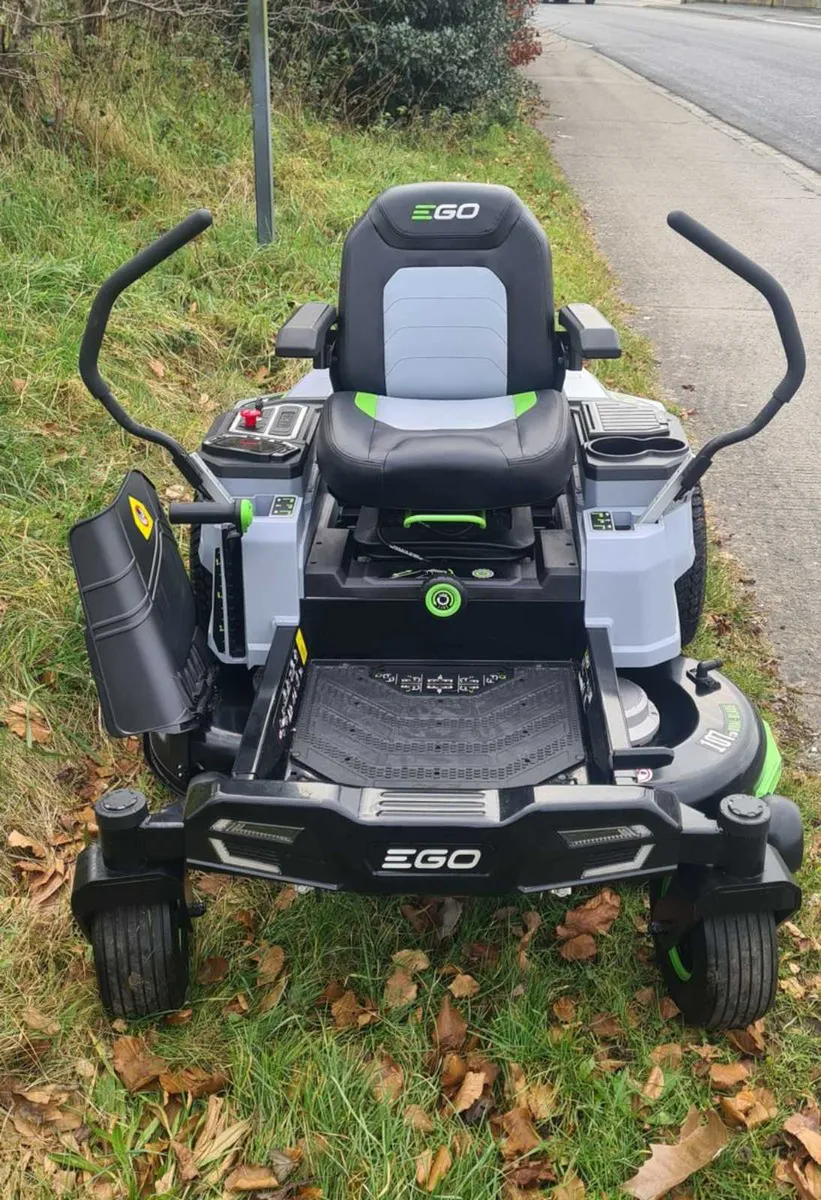 EGO Z6 Battery Powered Zero Turn Mower - Image 4