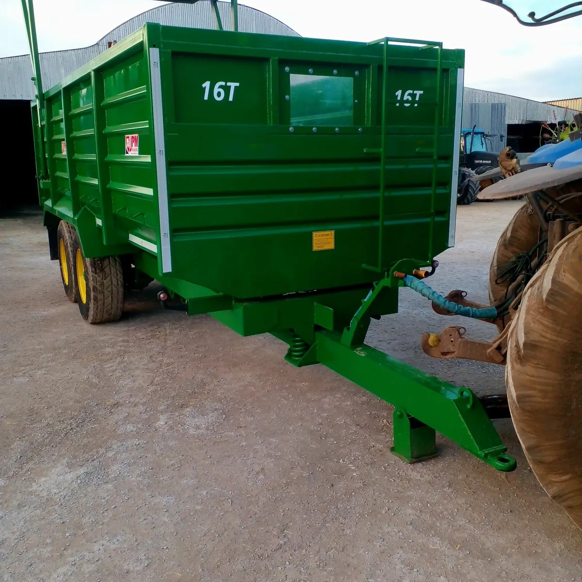 Trailer - Image 1