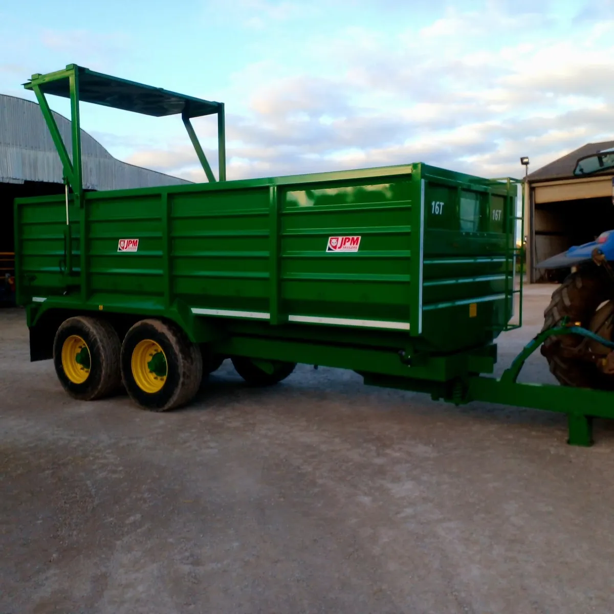 Trailer - Image 2