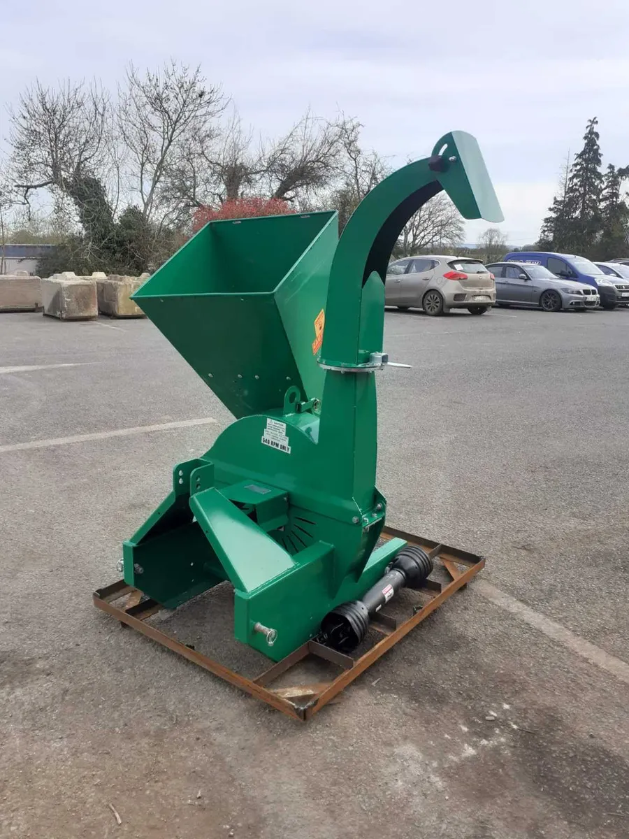 (€2357+Vat=€2900) Clontrac 8" Chipper - Image 4