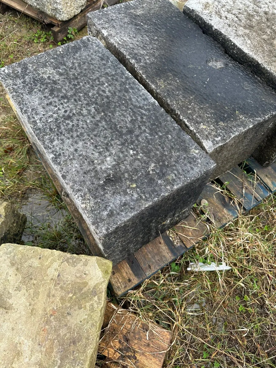 Corner Quoin Stones Reclaimed - Image 2