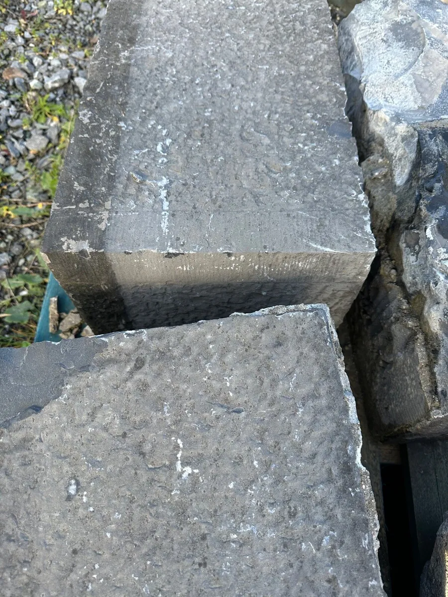 Corner Quoin Stones Reclaimed - Image 3