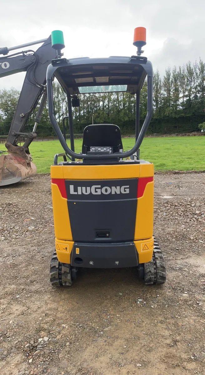 LIUGONG 9018F ⚡️ 5 YEAR WARRANTY⚡️ - Image 3