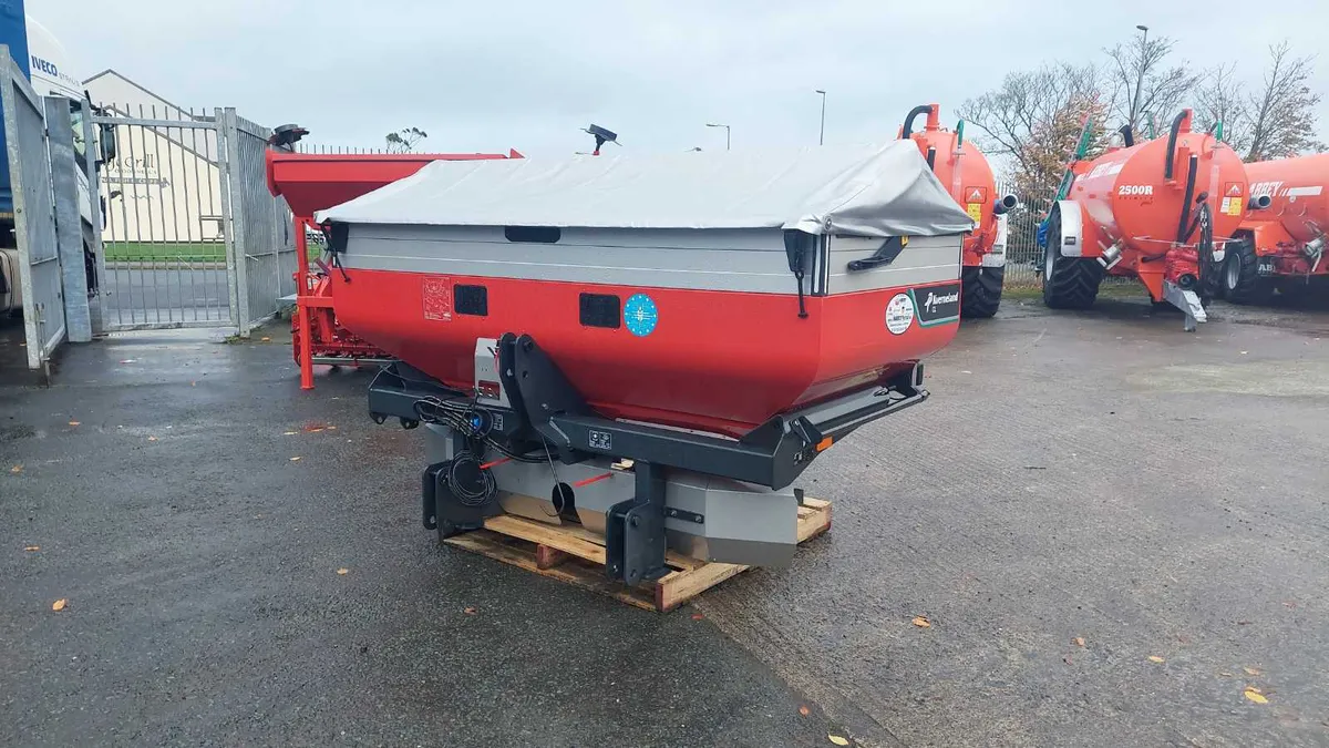 Kverneland Exacta CL Fertilizer Spreader for sale in Co. Tipperary for