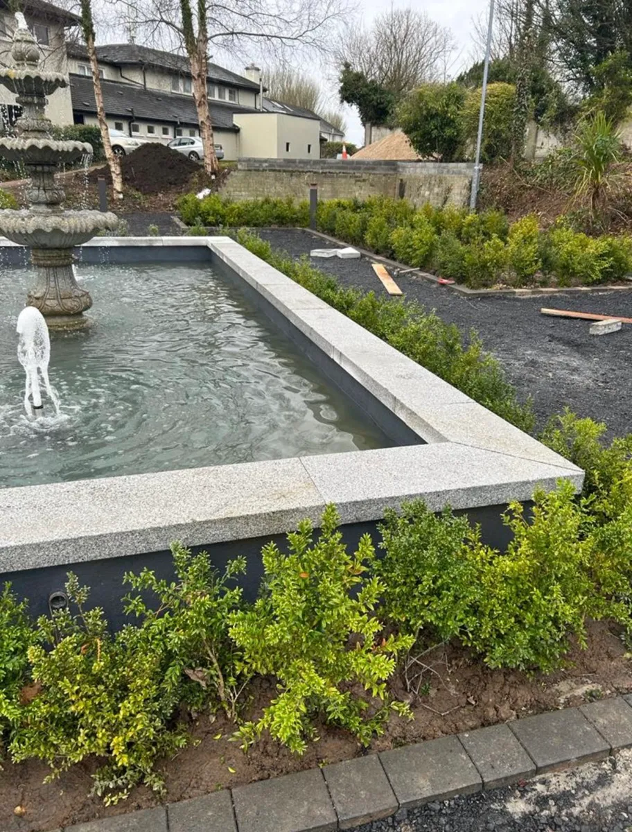 Silver Granite Wall Caps - Image 1